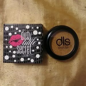 Bronzer